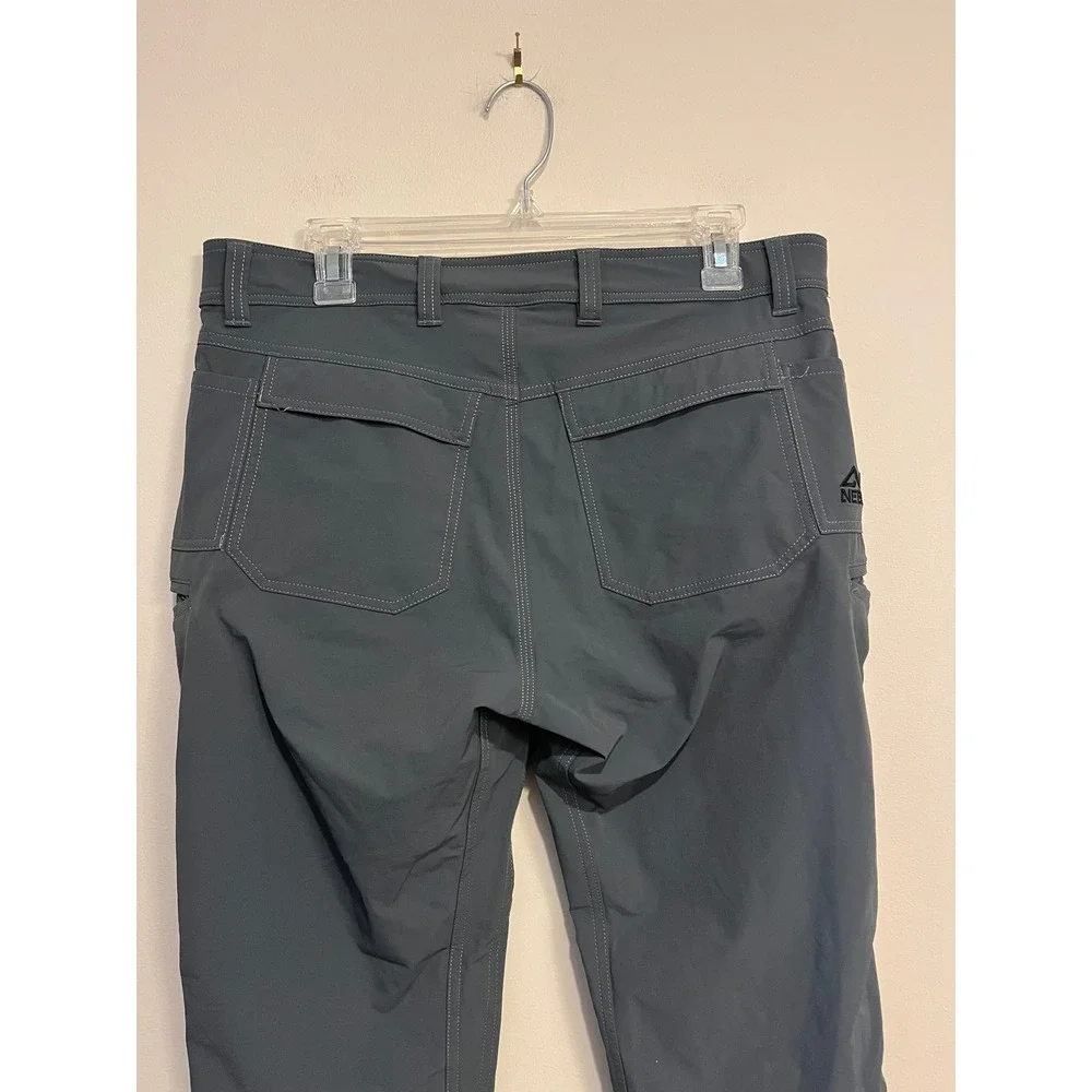 NEBU pants rob